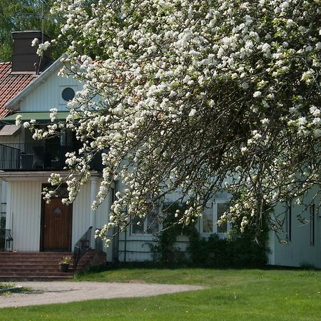 Ekeby I Bro Bed & Breakfast Exterior foto