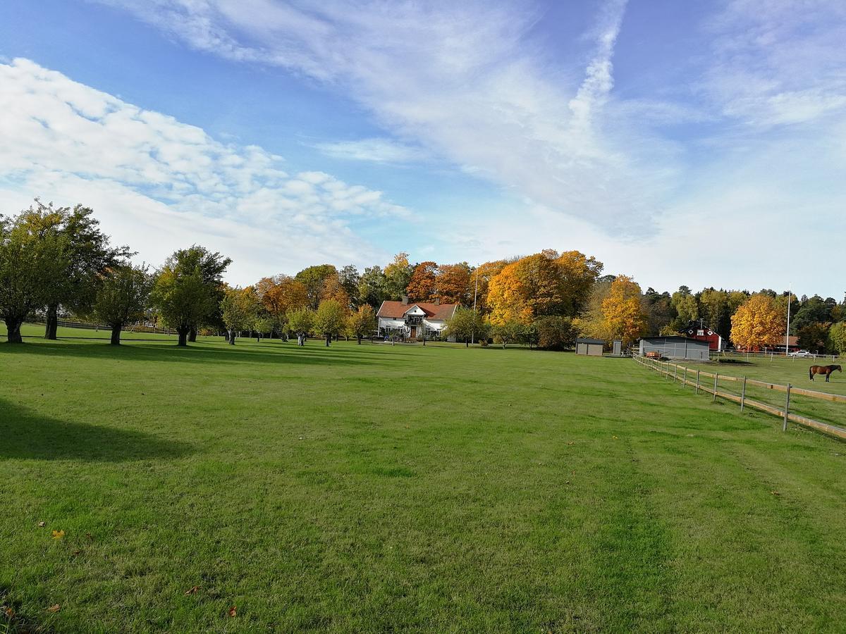 Ekeby I Bro Bed & Breakfast Exterior foto