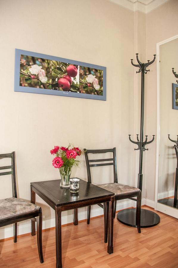 Ekeby I Bro Bed & Breakfast Exterior foto